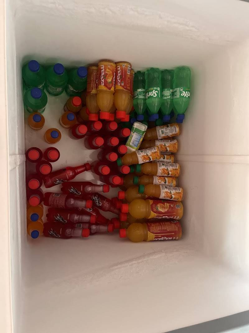 तन्वी जनरल स्टोर 🍡🍦🍫(भरत शेठ)